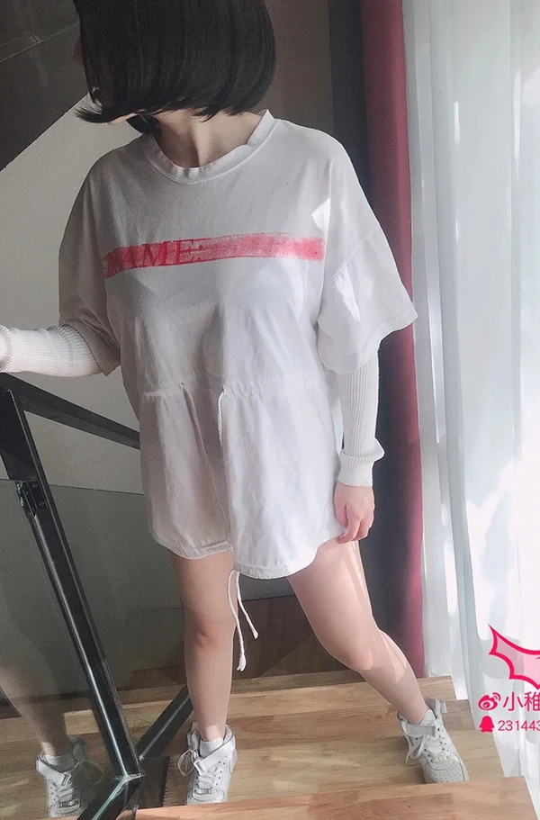 福利姬小稚九酱 楼梯球鞋+ 瑶瑶_mioJK商场露出